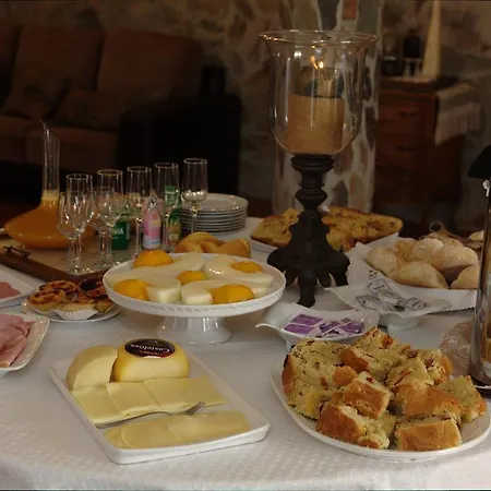 Casa Aguas Ferreas Pensión Mogadouro (Braganca)