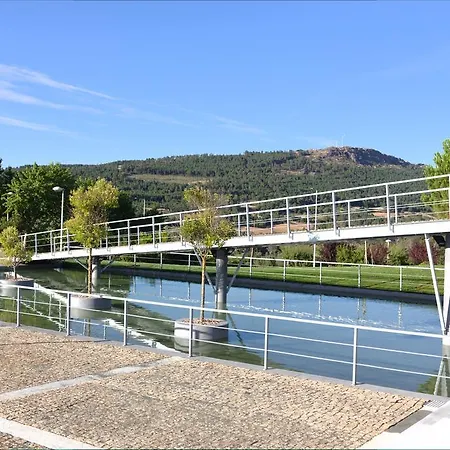 Casa Aguas Ferreas Pensión Mogadouro (Braganca)